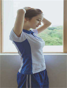 杨乃武与小白菜翁虹-麻花豆传媒2021MV在线观看